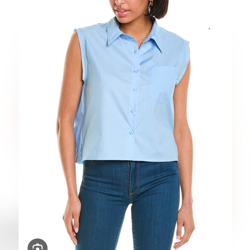 Know One Cares Bubble Back Hem Blue Sleevelees Button Down Shirt Size S NWT